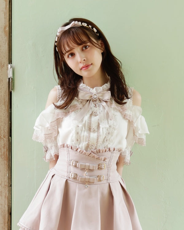 LizLisa Open Shoulder Frill Blouse