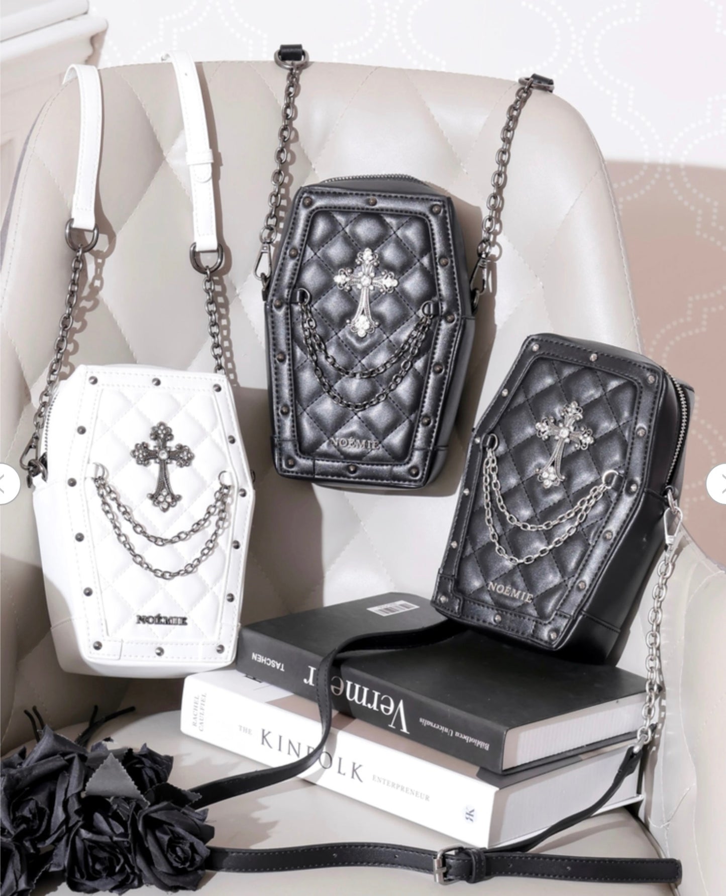 NOÉMIE Coffin quilted shoulder bag