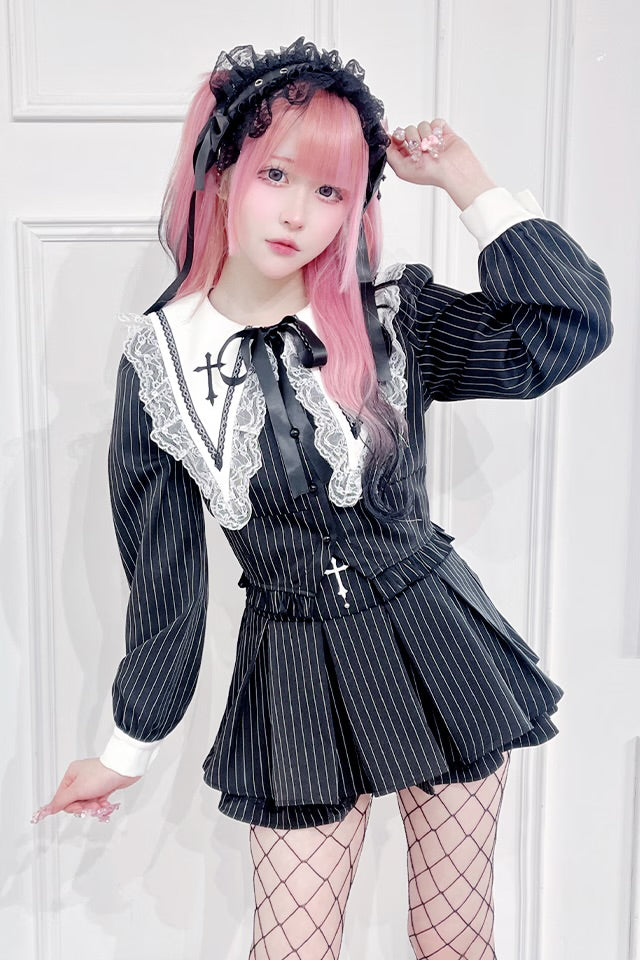 MA*RS Cross Embroidered Short-Length Set