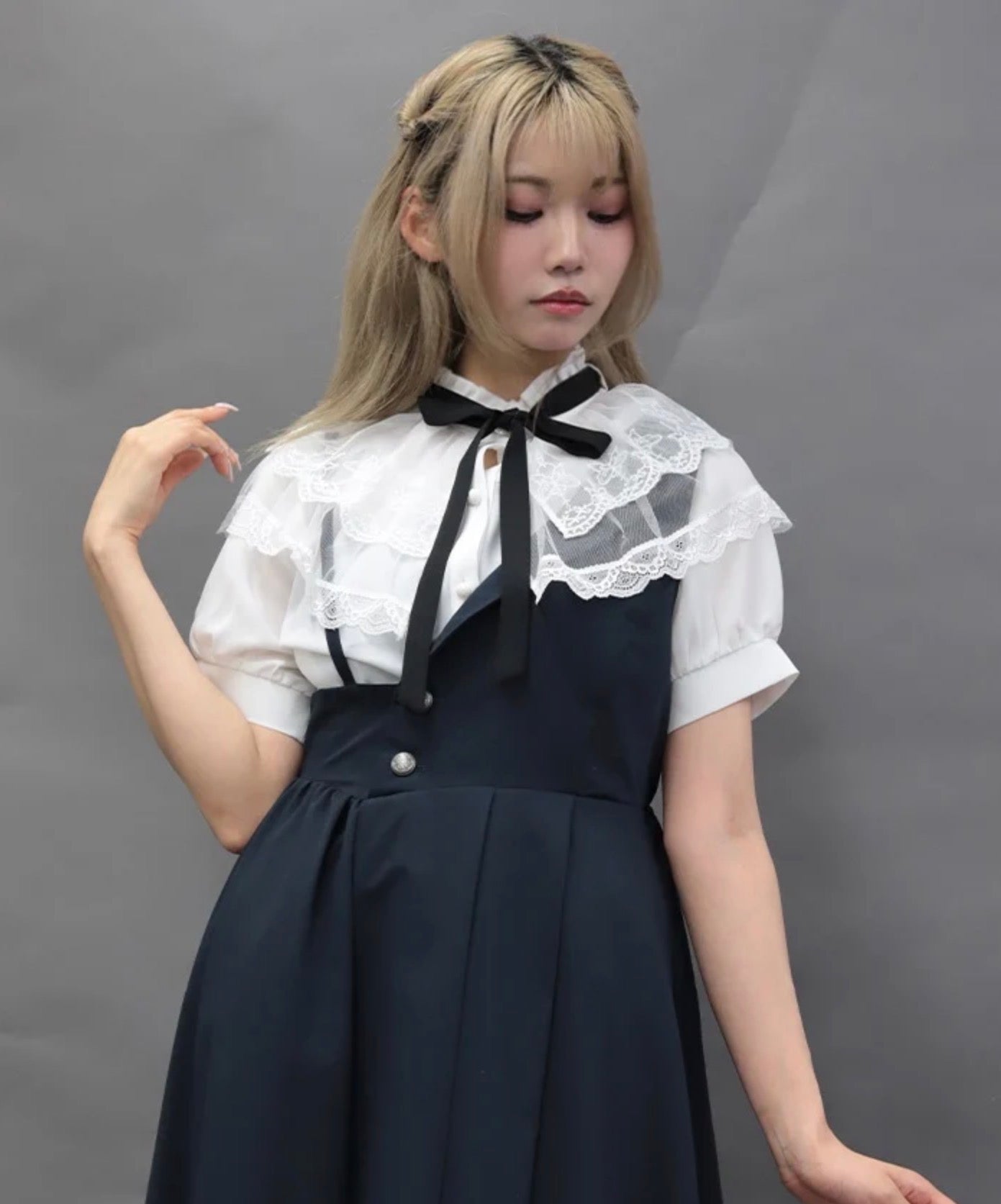 axesfemme BUTTERFLY LACE FRILL BLOUSE